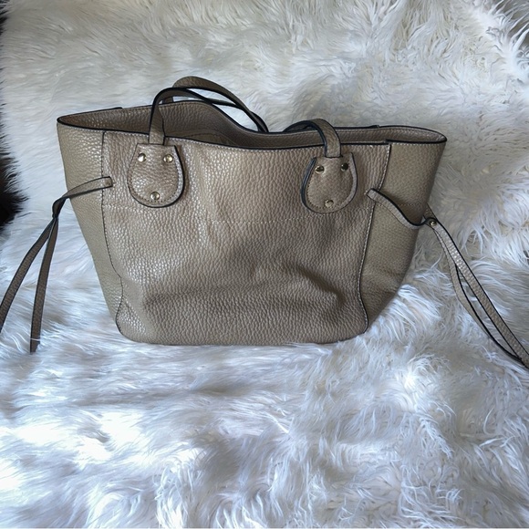 Handbags - Tan shoulder bag!